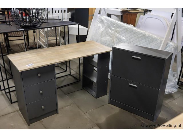 Bureau & schoenenkast - afbeelding 1 van  2