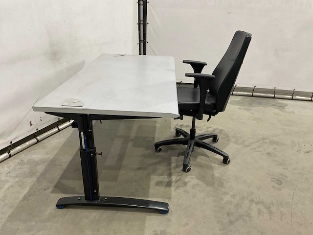 Bureau tafel en bureaustoel - afbeelding 3 van  9