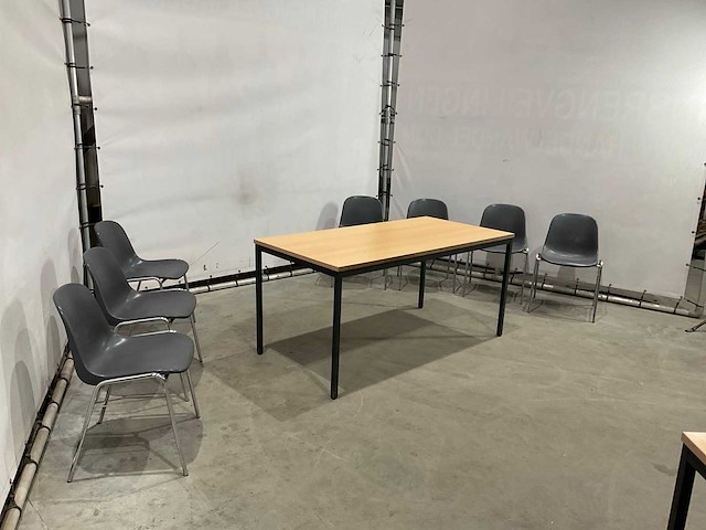 Bureau tafel en stoelen - afbeelding 2 van  7