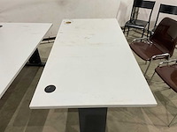 Bureau tafels en stoelen - afbeelding 6 van  8