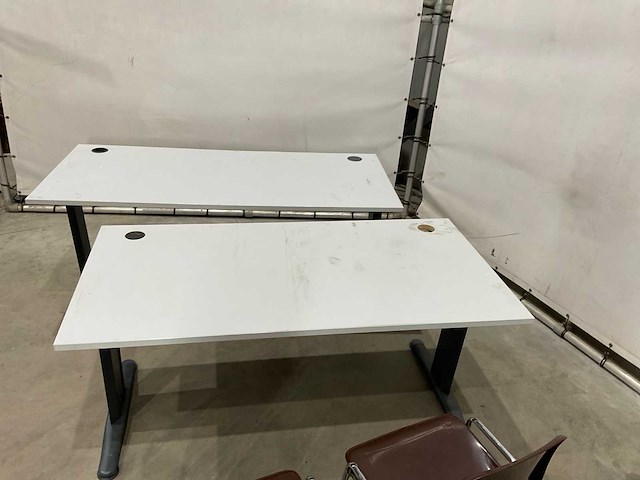 Bureau tafels en stoelen - afbeelding 4 van  8