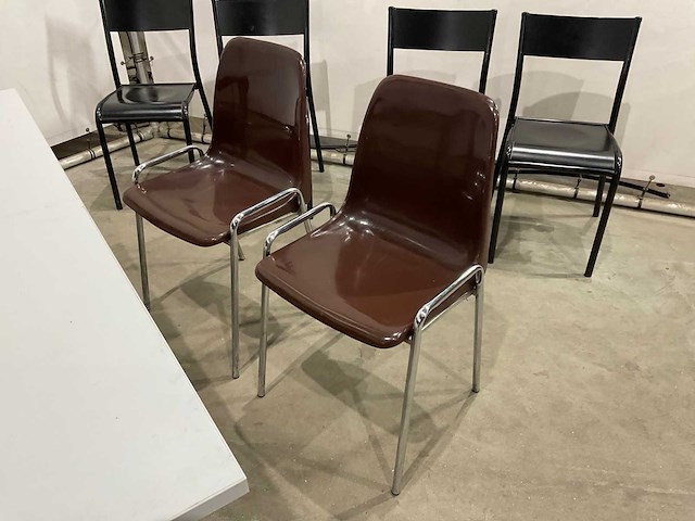 Bureau tafels en stoelen - afbeelding 7 van  8