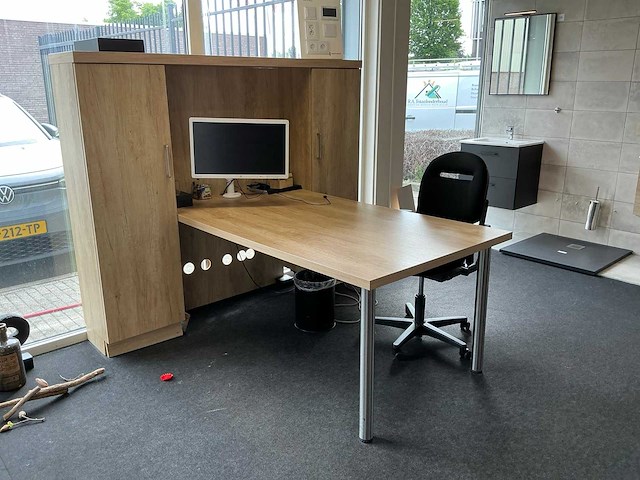 Bureau/ werkplek - afbeelding 1 van  10