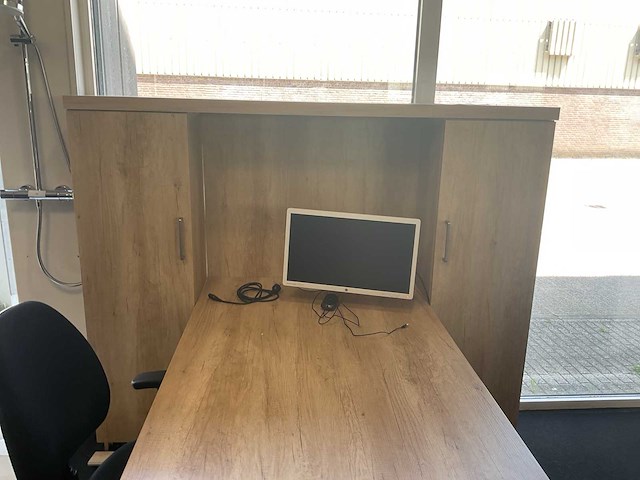 Bureau/ werkplek - afbeelding 2 van  8