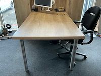 Bureau/ werkplek - afbeelding 3 van  9
