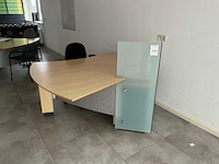 Bureau - afbeelding 1 van  7