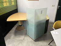 Bureau - afbeelding 1 van  6