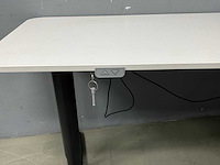 Bureau - afbeelding 2 van  7