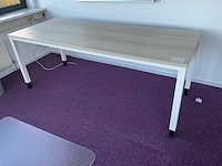 Bureau - afbeelding 1 van  3