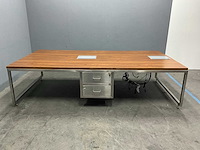 Bureau - afbeelding 1 van  10