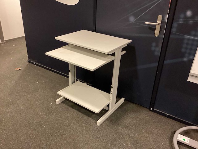 Bureau - afbeelding 2 van  3