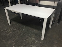 Bureau - afbeelding 1 van  4