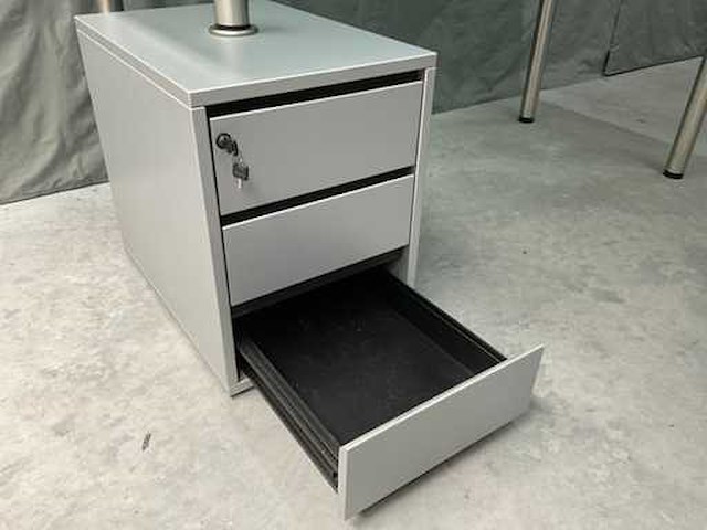 Bureau - afbeelding 5 van  6