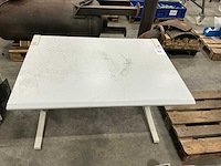 Bureau - afbeelding 2 van  2