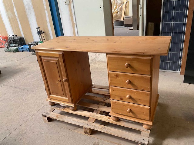 Bureau - afbeelding 1 van  4