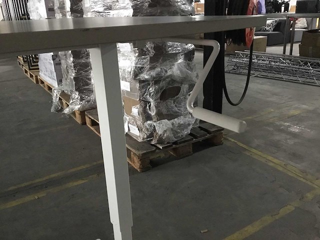 Bureau - afbeelding 3 van  3