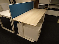 Bureau - afbeelding 1 van  1