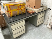 Bureau - afbeelding 1 van  5