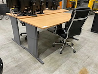 Bureau - afbeelding 1 van  8