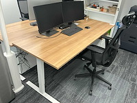 Bureau - afbeelding 1 van  4