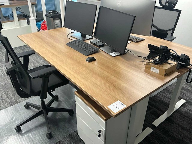 Bureau - afbeelding 2 van  4