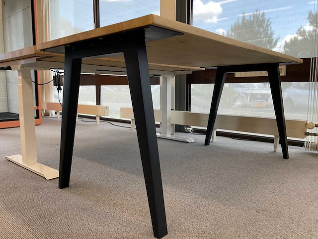 Bureau - afbeelding 5 van  5