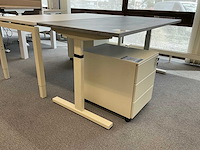Bureau - afbeelding 3 van  4