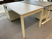 Bureau - afbeelding 2 van  4