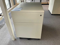 Bureau - afbeelding 4 van  4