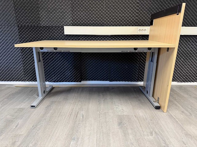 Bureau - afbeelding 3 van  4
