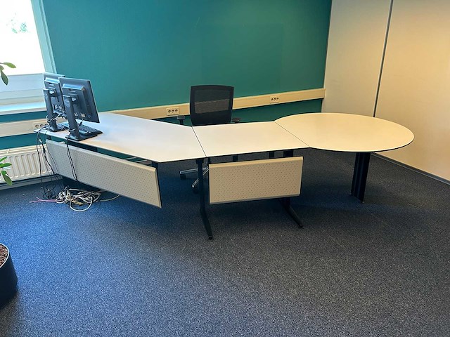 Bureau - afbeelding 2 van  6