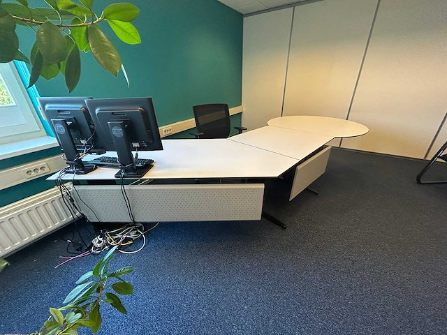 Bureau - afbeelding 3 van  6