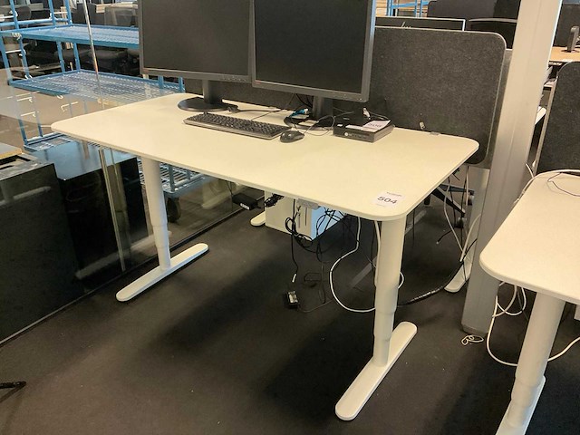 Bureau - afbeelding 8 van  8