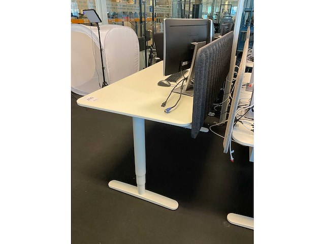 Bureau - afbeelding 5 van  6