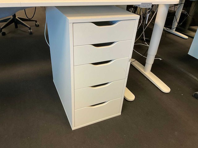 Bureau - afbeelding 5 van  6
