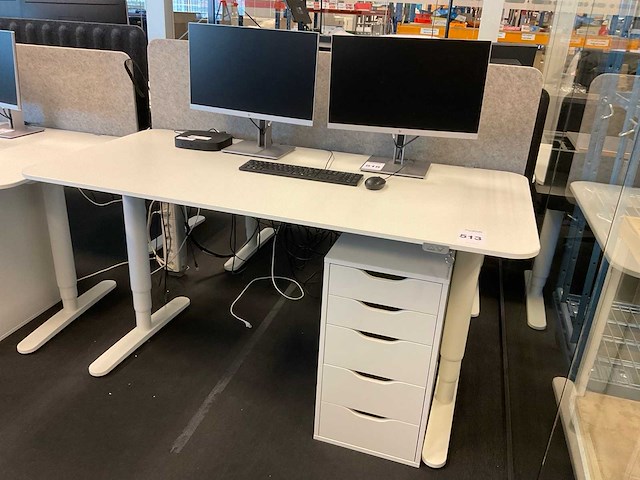 Bureau - afbeelding 3 van  6
