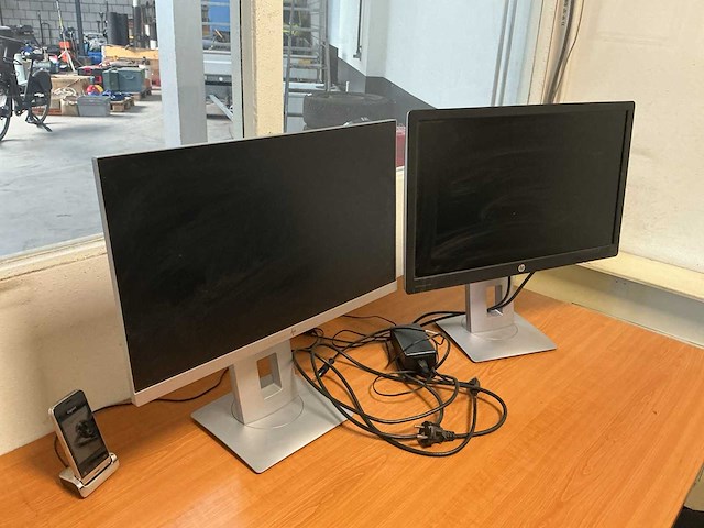Bureau - afbeelding 3 van  7