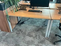 Bureau - afbeelding 1 van  1