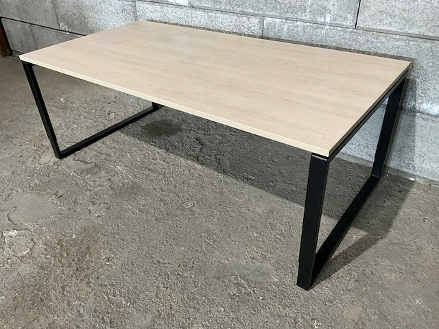 Bureau - afbeelding 1 van  5