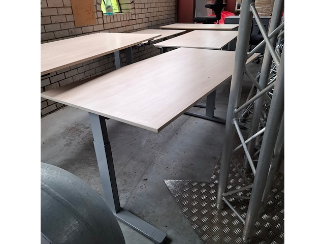 Bureau - afbeelding 2 van  3