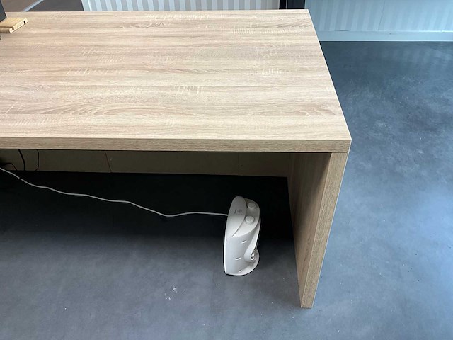 Bureau - afbeelding 2 van  3