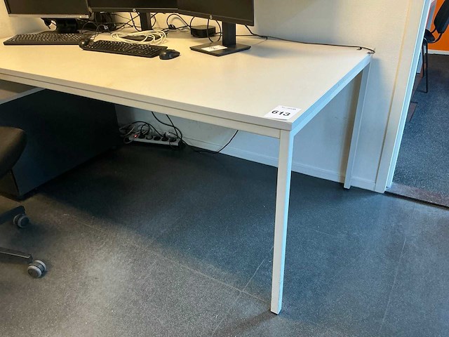 Bureau - afbeelding 2 van  5