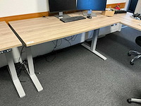 Bureau - afbeelding 1 van  5