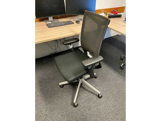 Bureau - afbeelding 5 van  5