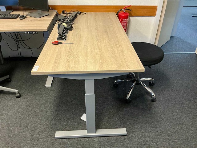 Bureau - afbeelding 2 van  3