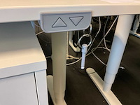 Bureau - afbeelding 4 van  6