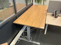 Bureau - afbeelding 1 van  2