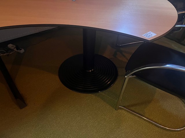Bureauopstelling + bureau-, en conf. stoelen, volkorn blad en zwart, 2020 - afbeelding 4 van  10