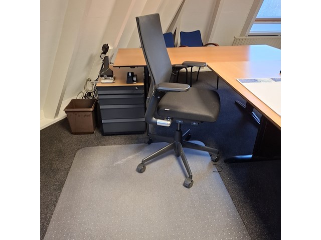 Bureauopstelling met 2x monitor - afbeelding 4 van  8