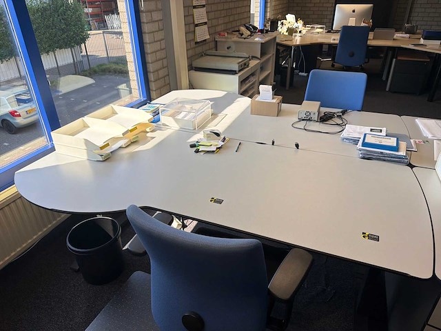 Bureauopstelling met bureaustoel (2x) - afbeelding 6 van  8